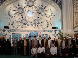 دولت بریتانیا بیش از یکصد هزار پوند به دفتر خامنه‌ای در لندن کمک کرده است