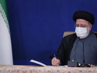 هزار فامیل در جمهوری اسلامی؛ از دایی تا داماد‌سالاری