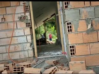 تصرف زمین‌های کشاورزی بهاییان روستای «روشنکوه» از سوی نیروهای امنیتی