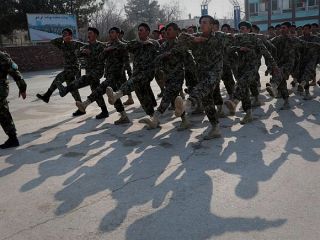 ماجرای سربازان خیالی افغانستان که حقوق شان را فرماندهان برمیداشتند