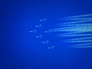 ۷ فروند سوخو ۳۰ بر فراز آسمان ایران چه می‌کنند؟