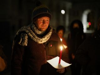 اگر دولت به نازنین زاغری کمک نکند، پس گذرنامه بریتانیایی او چه فایده‌ای دارد؟