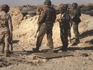 نیروهای ایران با چمدان‌های دلار در جنوب سوریه عضوگیری می‌کنند