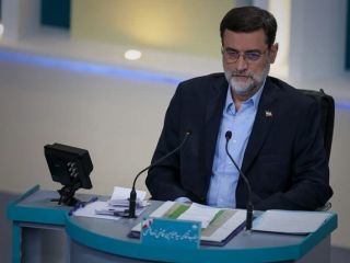 فرزند فخری زاده : آقایان، پدرمان رفت و نیست که در دهانتان بزند. ما که نمرده‌ایم که به مادرمان توهین کنید