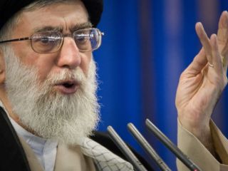 کسری شدید بودجه در ایران؛ نمایندگی آیت‌الله خامنه‌ای در دانشگاه‌ها «دو برابر ردیف بودجه» پول دریافت کرد