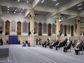 خامنه‌ای: ان‌شاءالله تحمل سختی‌ها ملت را به اوج خواهد رساند