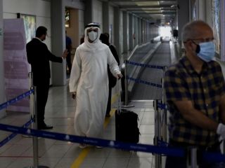 ویروس اومیکرون؛ «به اتباع آفریقای جنوبی برخلاف مقررات اجازه ورود» به استان خوزستان دادند