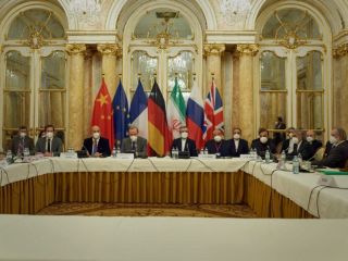 علی باقری کنی: از موضع خود کوتاه نمی‌آییم