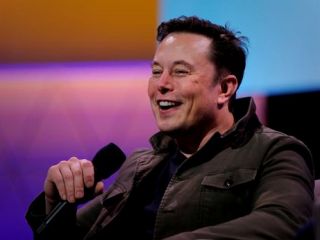 ایلان ماسک می‌گوید که در فکر کناره‌گیری از شغلش است