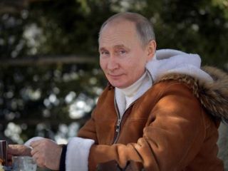 روایت پوتین از تبعات اقتصادی فروپاشی «روسیه تاریخی»: به عنوان شغل دوم مسافرکشی می‌کردم