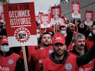 تظاهرات گسترده در ترکیه در اعتراض به تورم و سقوط ارزش لیر