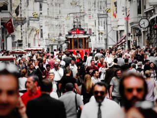 یک سفر تفریحی سه روزه به استانبول چقدر آب می‌خورد؟