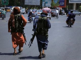 طالبان از رانندگان وسایل مسافربری خواست زنان را بدون همراهی «محرم» سوار نکنند