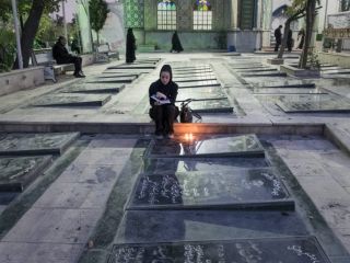 مدیرعامل بهشت زهرا: نصب عکس زن بدون حجاب روی قبر ممنوع است + ویدیو