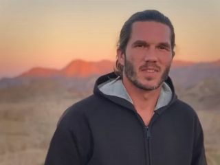 اعتصاب غذای بنجامن بری‌یر؛ چرا یک گردشگر‌ فرانسوی در مشهد زندانی است؟