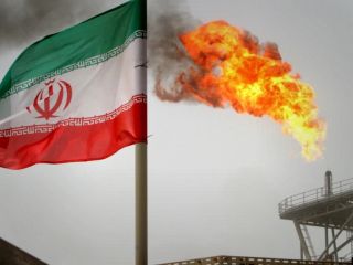 عضو اتاق بازرگانی: نفت ایران را می‌برند و بنجل چینی و چای نامرغوب سریلانکایی می‌دهند