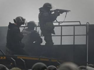 دولت قزاقستان برای فرونشاندن تظاهرات ضددولتی  از روسیه کمک خواست   + ویدیو