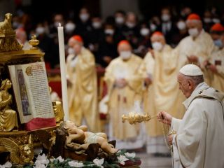 رهبر کاتولیک‌های جهان: داشتن حیوانات خانگی به جای فرزند خودخواهی است