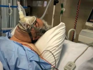 بکتاش آبتین، نویسنده زندانی، درگذشت