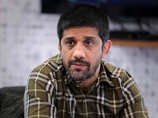 فاکس نیوز: علیرضا دبیر گرین کارت دارد اما شعار مرگ بر آمریکا می‌دهد!