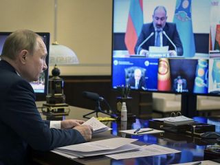 پوتین: مسکو انقلاب‌های رنگی در سرزمین‌های پیشین اتحاد جماهیر شوروی را تحمل نخواهد کرد