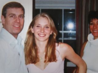 به حکم دادگاه شاهزاده اندرو با پرونده غیرکیفری تعرض روبرو خواهد شد