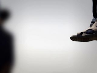 قوه قضاییه ایران دو زندانی را به اتهام محاربه «در کمترین زمان» ممکن محاکمه و اعدام کرد