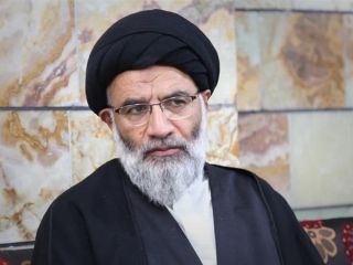 نماینده خامنه‌‌ای در خوزستان: منشاء مزاحمت‌های بانوان پوشش خودشان است