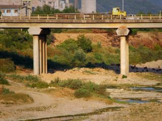 اژه‌ای: قوه قضاییه و وزارت نیرو در حاشیه رود چالوس ساخت‌وساز غیرقانونی کرده‌اند