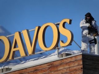 صد میلیاردر و میلیونر در اجلاس داووس خواستار پرداخت مالیات بیشتر شدند
