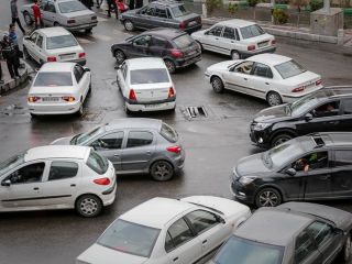 پول زور‌؛ از شب‌های برره تا روزهای ایران/ با چه رویی از تورمی که ایجاد کرده‌اید مالیات می‌گیرید؟!