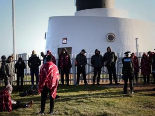 قایق‌های مرگ پناهجویان؛ ساخت چین، خریداری‌شده در آلمان جهت استفاده در فرانسه برای رسیدن به بریتانیا