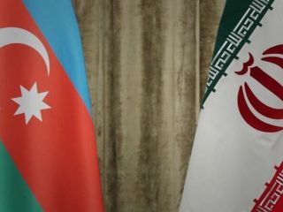 سفر وزیر دفاع آذربایجان به ایران برای گسترش همکاری های مشترک دفاعی نظامی و امنیتی