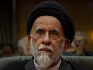 قوامی: اگر رئیسی با روسیه استعمارگر قرارداد بسته؛ در تاریخ خواهد ماند که روحانیون تن به قراردادهای استعماری دادند!