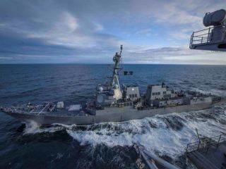 آمریکا برای مقابله با حوثی‌ها به امارات ناو و جنگنده‌ می‌فرستد