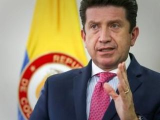 وزیر دفاع کلمبیا: نیروهای مسلح ونزوئلا با کمک ایران و روسیه به ناحیه مرزی با کلمبیا اعزام می‌شوند