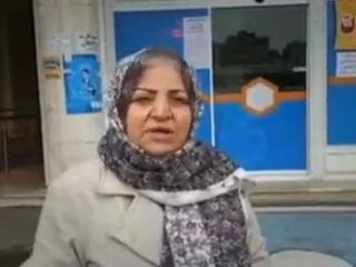 مادر پویا بختیاری: اطلاعاتی‌ها می‌گویند باید گوشی ساده غیر اندرویدی داشته باشم