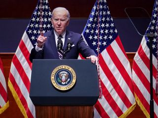 آمریکا برخی از تحریم‌های مربوط به بخش غیرنظامی برنامه هسته‌ای ایران را لغو کرد