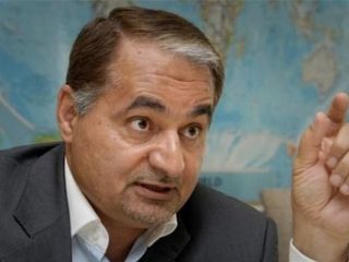 تلاش برای اخراج سیدحسین موسویان از دانشگاه پرینستون