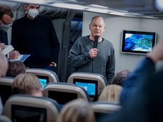 صدراعظم آلمان: به ایران گفته شده که اکنون زمان تصمیم‌گیری است