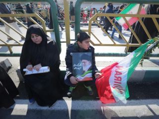 مراسم سالگرد انقلاب در سال ۱۴۰۰ هیچ ربطی به انقلاب ۵۷ نداشت