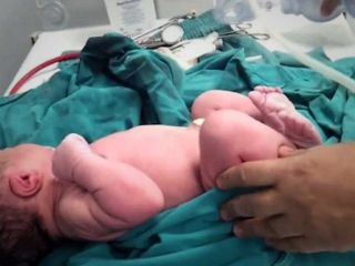 توسعه تجارت سیاه خرید و فروش نوزاد در ایران به اینستاگرام و دیوارهای شهر