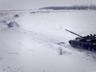 آمریکا و ناتو: برخلاف ادعای روسیه نیروهای روس به سمت مرز اوکراین رفته‌اند