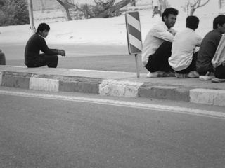 دبیر اجرایی خانه کارگر: کویت کارگران ایرانی را اخراج می کند و دیگر کارگر ایرانی نمی پذیرد