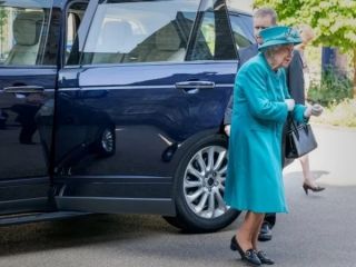 تست کرونای ملکه بریتانیا مثبت است