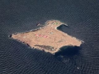 قدردانی اوکراین از ۱۳ سربازی که در پاسخ به درخواست تسلیم گفتند: روسیه برو به جهنم