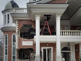 مقام های قضایی ایران می گویند شیشه های ویلای جاده چالوس ضد گلوله بود