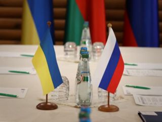 «فایننشال تایمز» از توافق قریب‌الوقوع ۱۵ ماده‌ای روسیه و اوکراین خبر داد