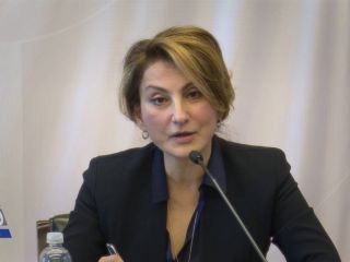 قصد نمایندگان جمهوریخواه برای تحقیق در مورد«صدای آمریکا» و دلیل استخدام مجدد درخشش