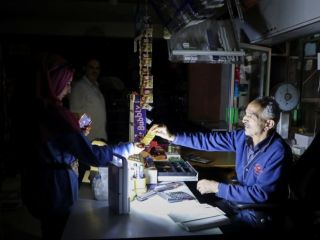 رهبران حزب‌الله و امل از دولت لبنان خواستند فورا پیشنهاد ایران را برای حل مشکلات برق لبنان بپذیرد